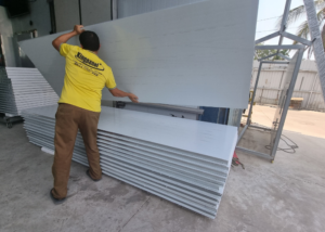Panel-PU-xay-dung-vach-ngan-cho-kho-lanh-kho-xuong-10