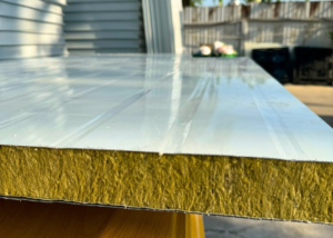 Panel-chong-chay-ung-dung-the-nao-trong-cong-trinh-3