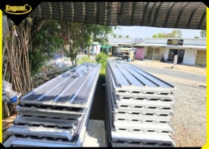 ung-dung-mai-panel-cach-nhiet-trong-nha-xuong-3