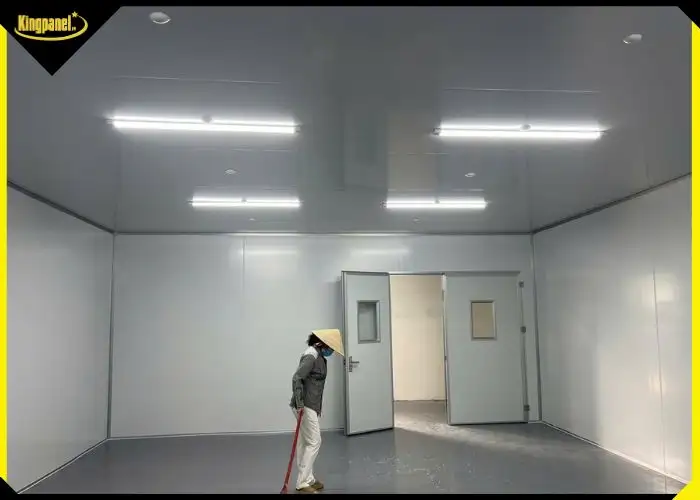 Cửa panel 2 cánh lắp đặt trong công trình panel cách nhiệt