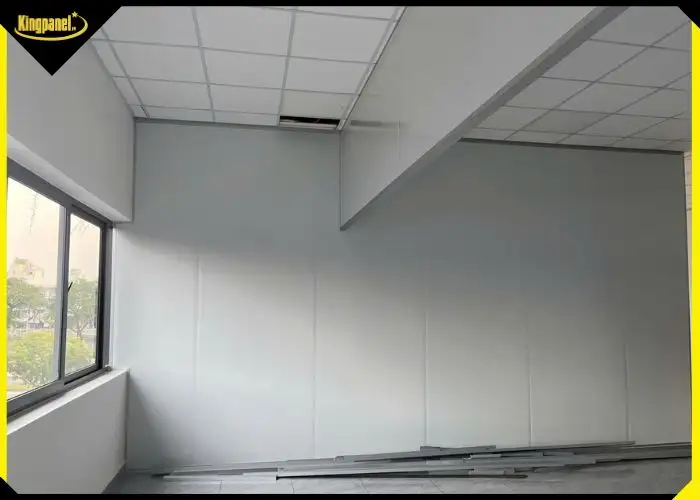 Ngăn phòng bằng tấm panel giúp tiết kiệm thời gian thi công và chi phí
