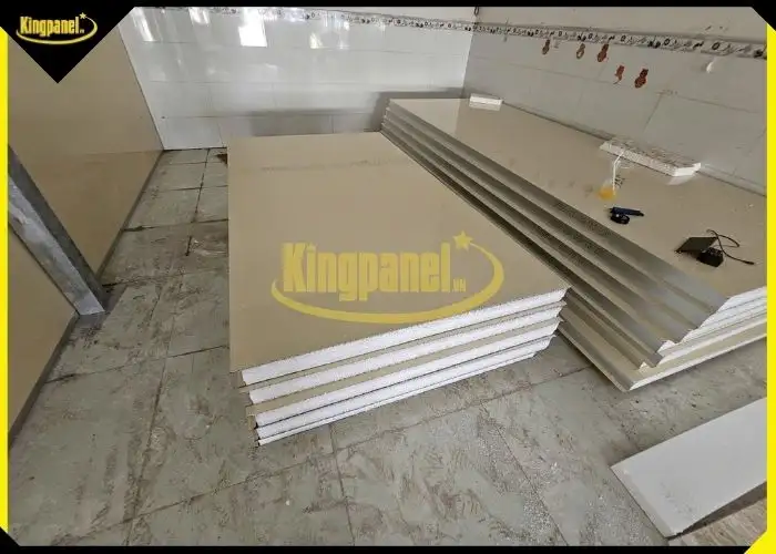 Mua tấm panel cách nhiệt tại kingpanel sẽ được tư vấn đúng nhu cầu công trình của khách hàng