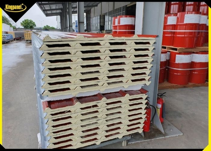 Giá tôn PU cách nhiệt 3 lớp mới nhất 2026 tại Kingpanel
